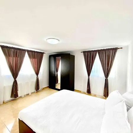 Premium Mountain View Chalet